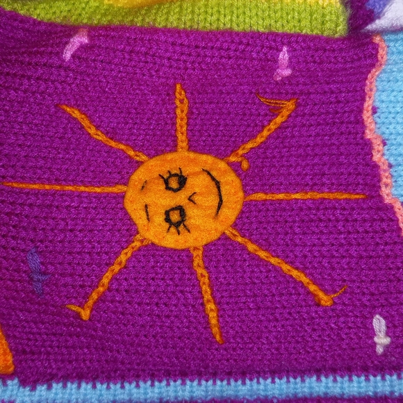 Size 8 sweater from Peru - Picture 5 of 5